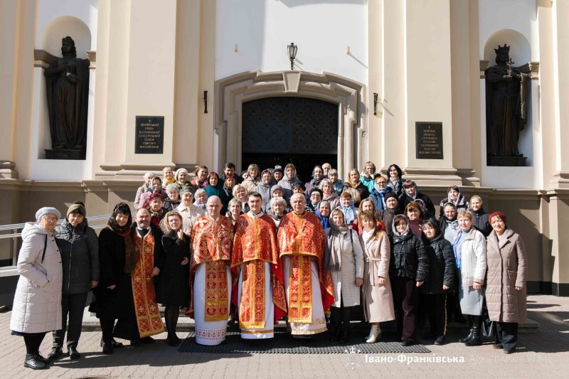 Для учасників Апостольства Матері Божої Страждальної, Покровительки доброї смерті провели реколекції в Архікатедральному соборі Для учасників Апостольства Матері Божої Страждальної, Покровительки доброї смерті провели реколекції в Архікатедральному соборі